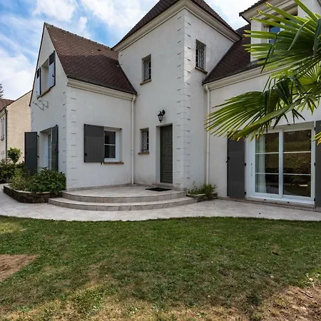 Pool House In Disneyland Bmyguest Bed and Breakfast Σερί